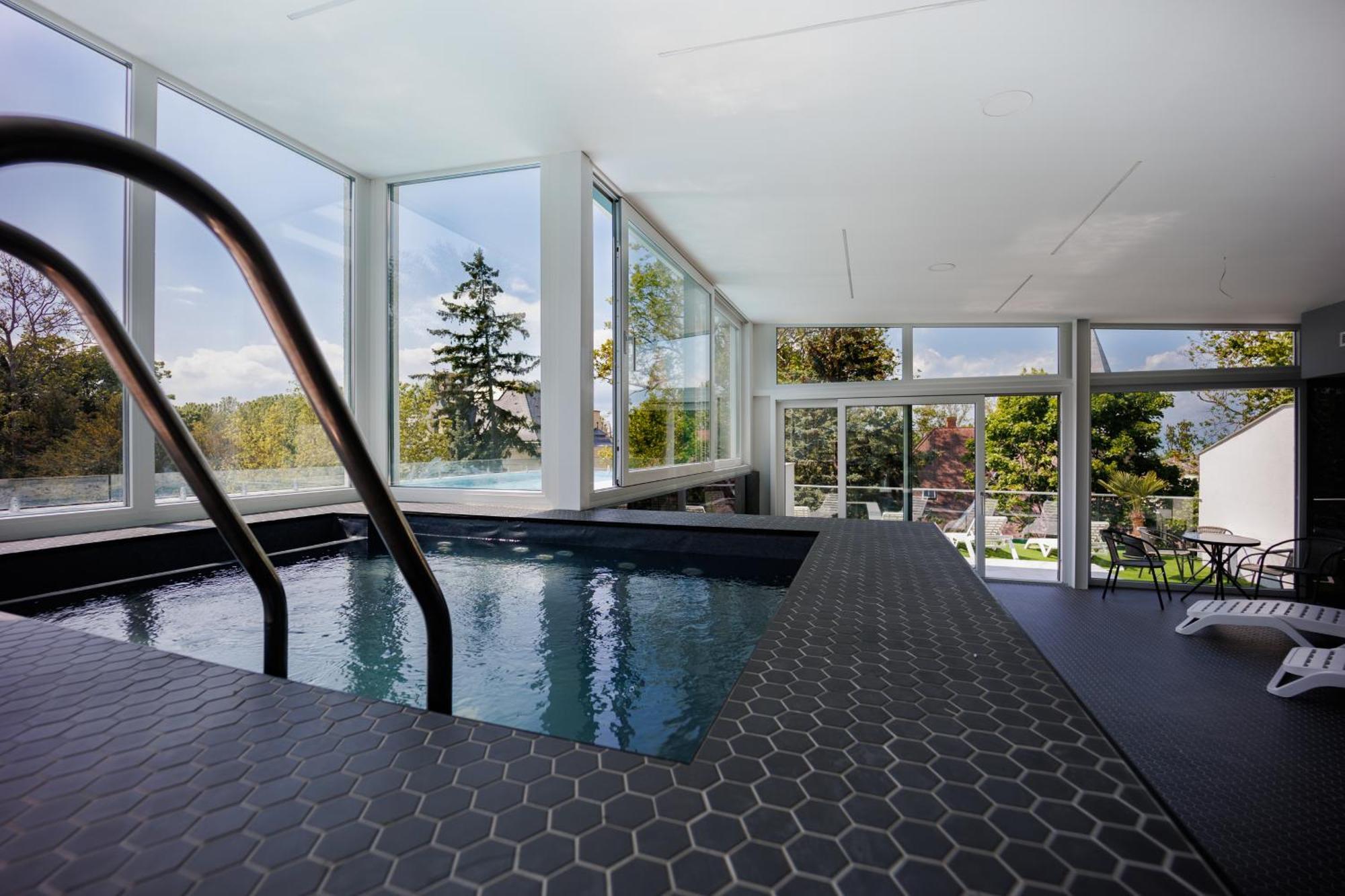 Villa Bauhaus Labi Garden Wellness Apartman Сиофок Екстериор снимка